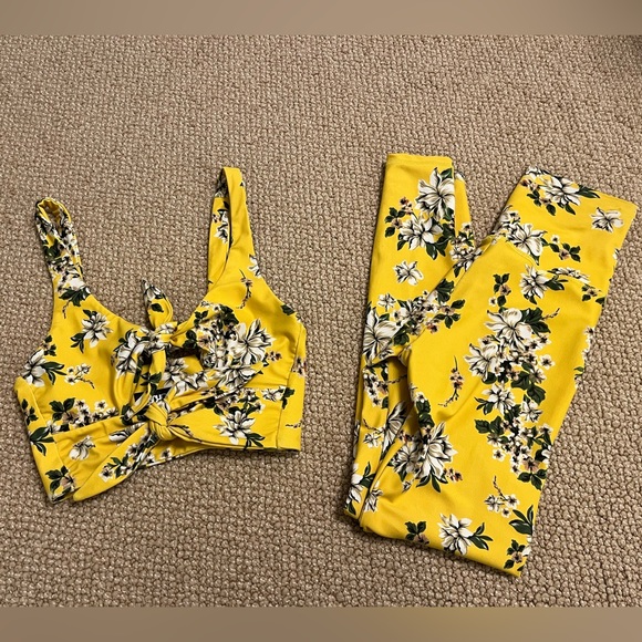 Carbon38 x Beach Riot Shea 7/8 Legging - Picture 8 of 10